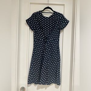 Banana republic spring dress navy size 6 very cute with tie in front
